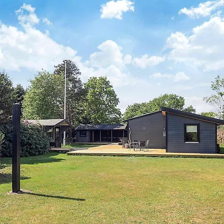 Beachside Bliss In Marielyst-by Traum *